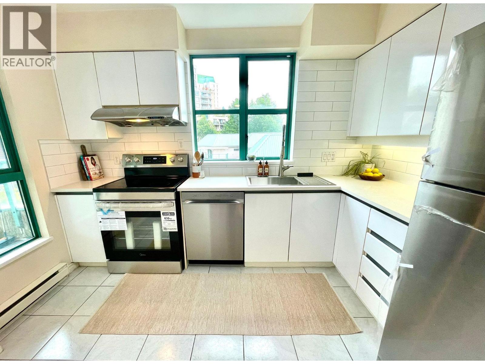506 3071 Glen Drive, Coquitlam, British Columbia  V3B 2P8 - Photo 7 - R3051752