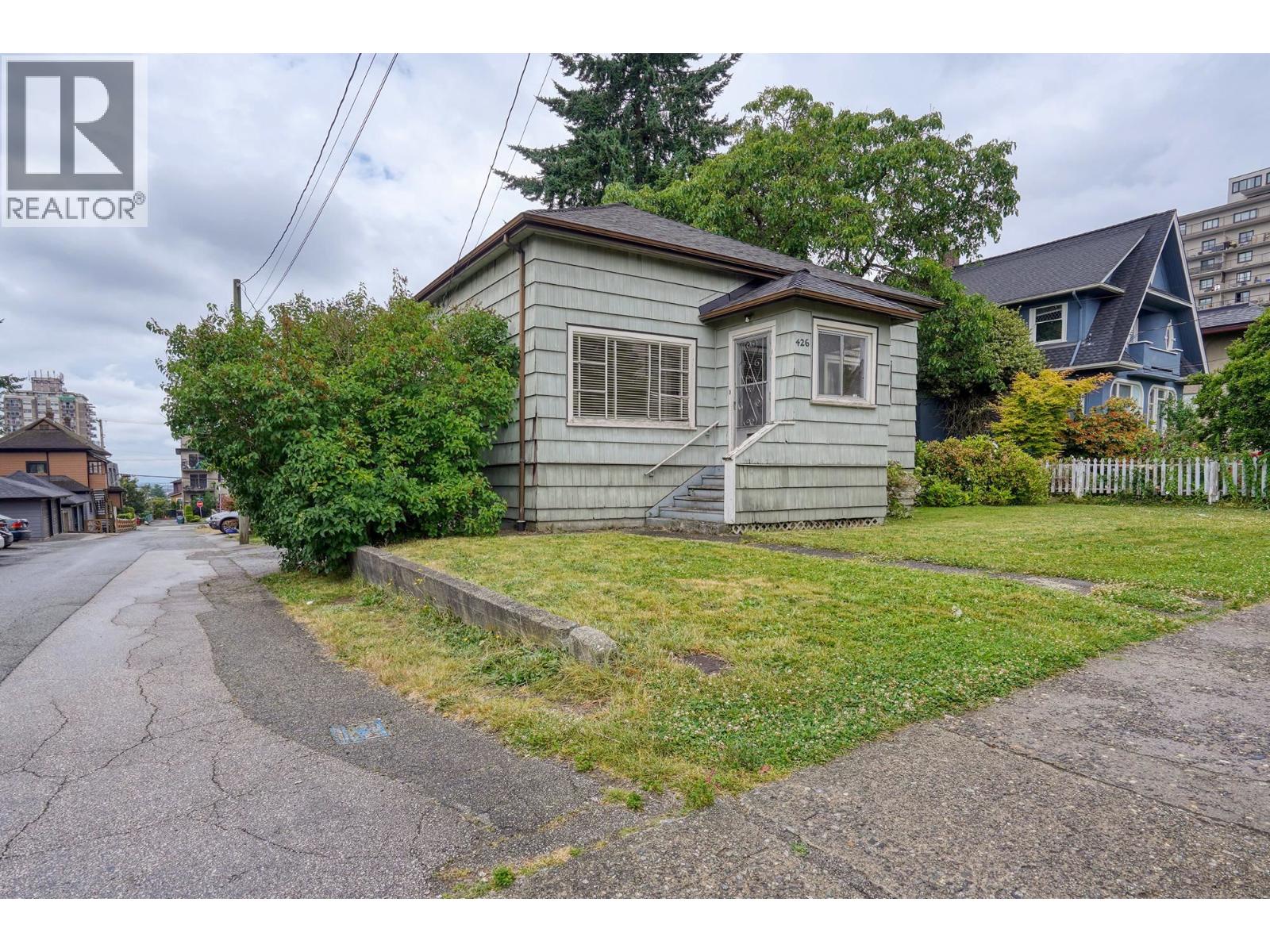 426 Seventh Street, New Westminster, British Columbia  V3M 3L3 - Photo 17 - R3051742