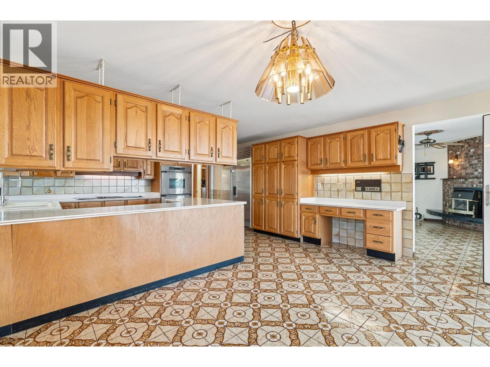 27 Grosvenor Avenue, Burnaby, British Columbia  V5B 3N7 - Photo 16 - R3051747