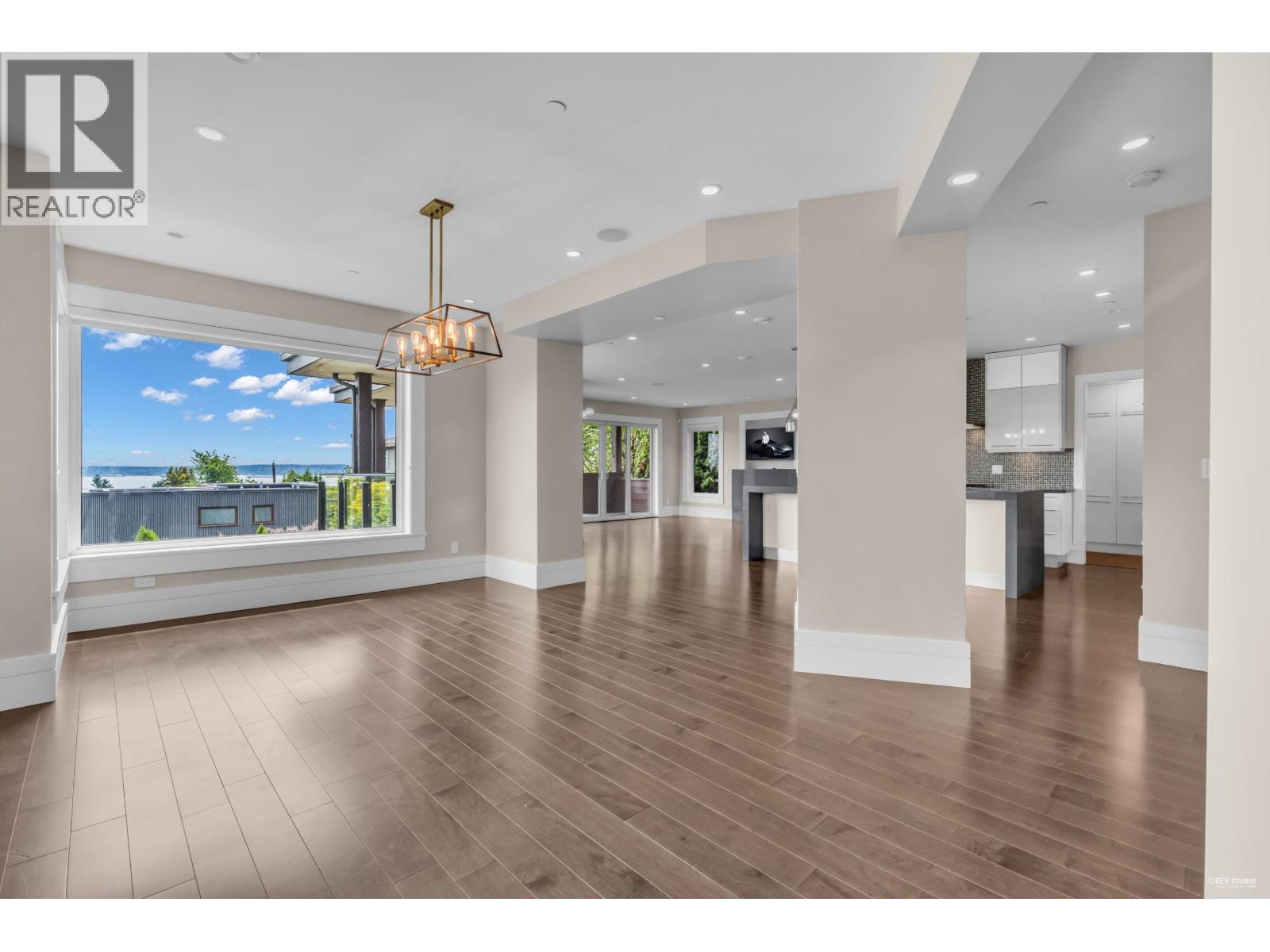 2548 Mathers Avenue, West Vancouver, British Columbia  V7V 2J1 - Photo 10 - R3051767