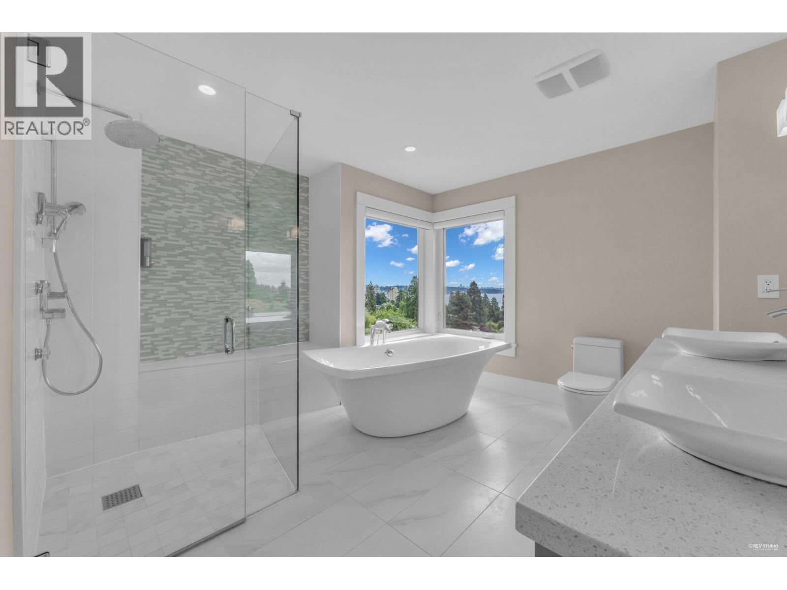 2548 Mathers Avenue, West Vancouver, British Columbia  V7V 2J1 - Photo 26 - R3051767