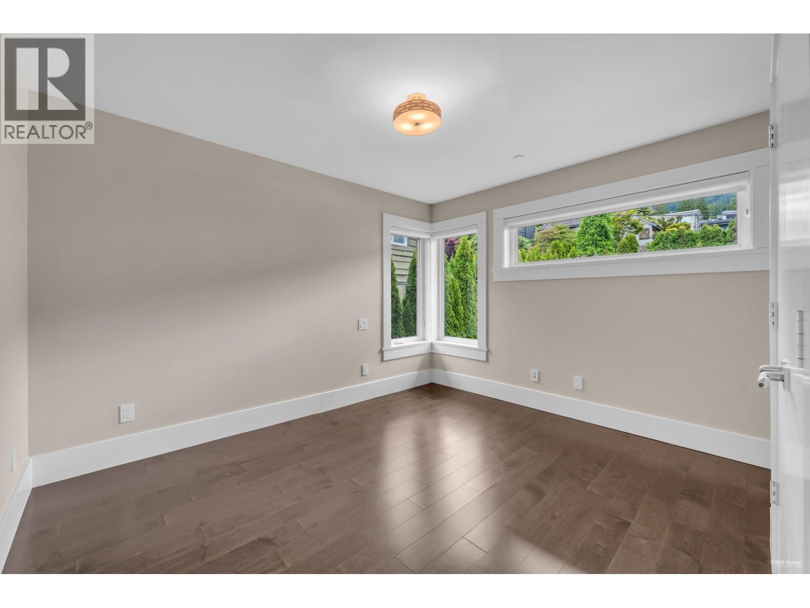 2548 Mathers Avenue, West Vancouver, British Columbia  V7V 2J1 - Photo 30 - R3051767