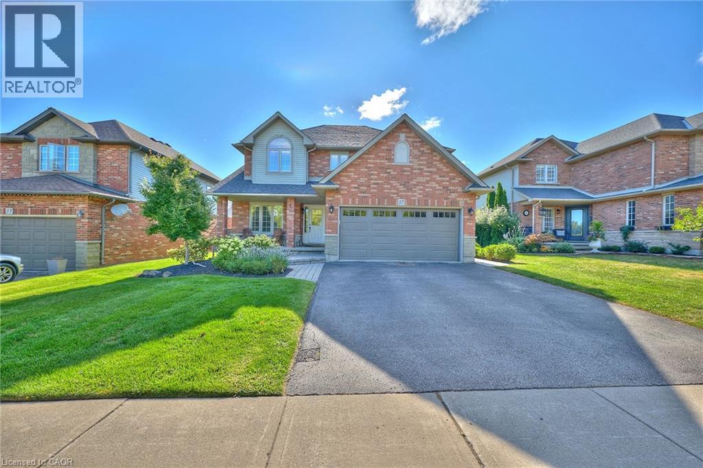 37 GEORGE Street, Grimsby, Ontario