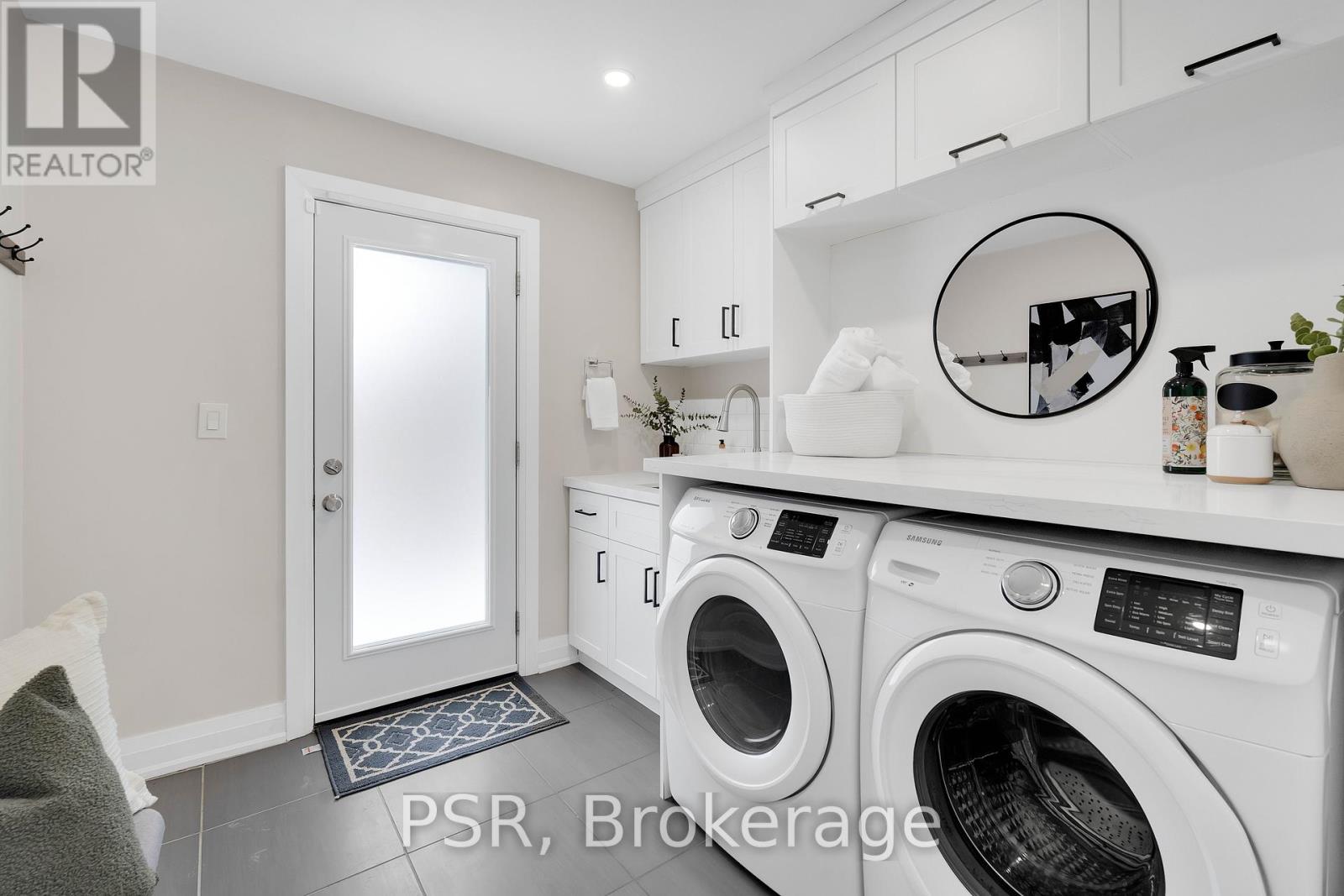 15 Wenderly Drive, Aurora, Ontario  L4G 1V2 - Photo 11 - N12423942