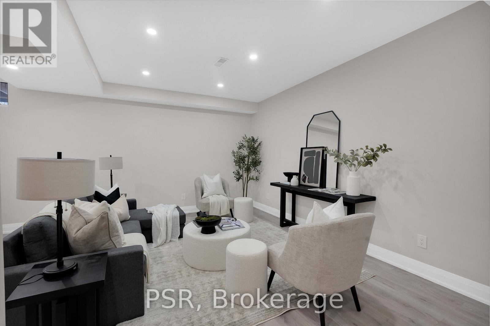 15 Wenderly Drive, Aurora, Ontario  L4G 1V2 - Photo 12 - N12423942