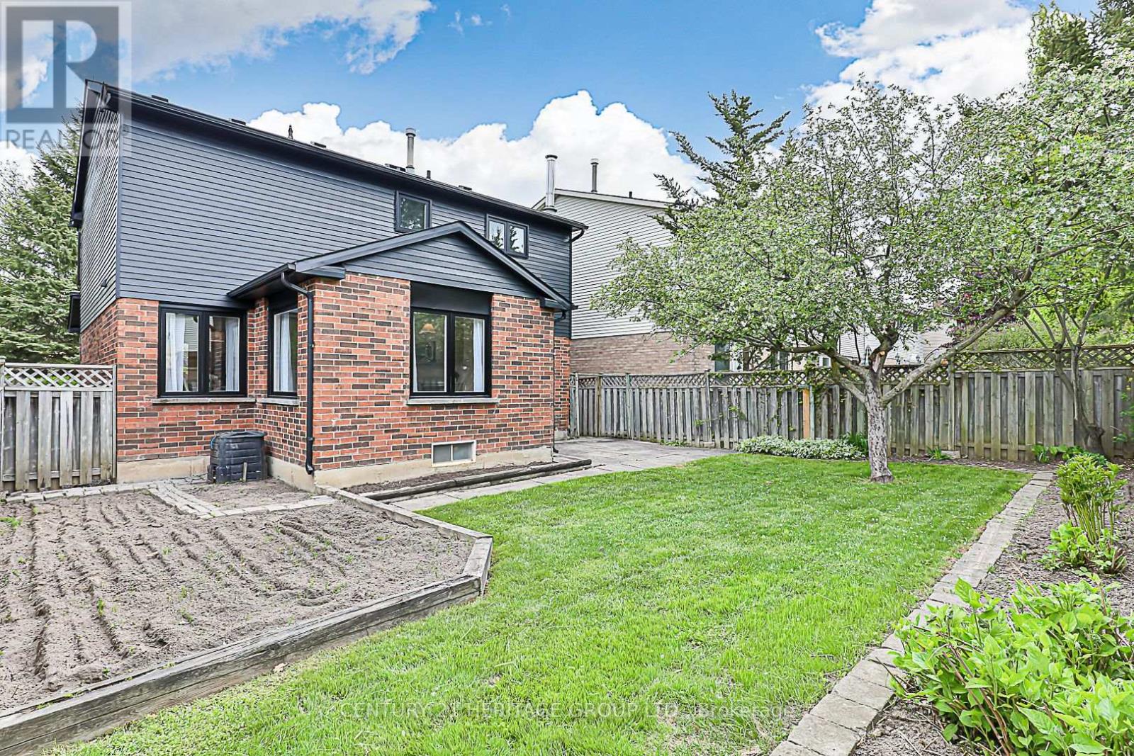 35 Buchanan Crescent, Aurora, Ontario  L4G 5K4 - Photo 39 - N12423945