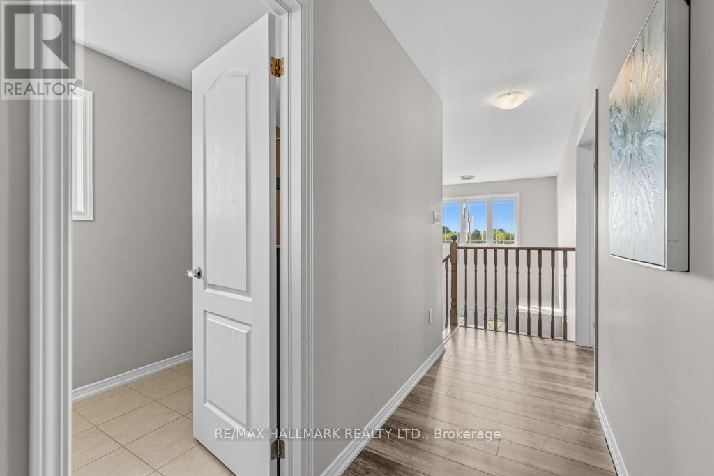 1278 Leslie Drive, Innisfil, Ontario  L9S 0L2 - Photo 33 - N12423946