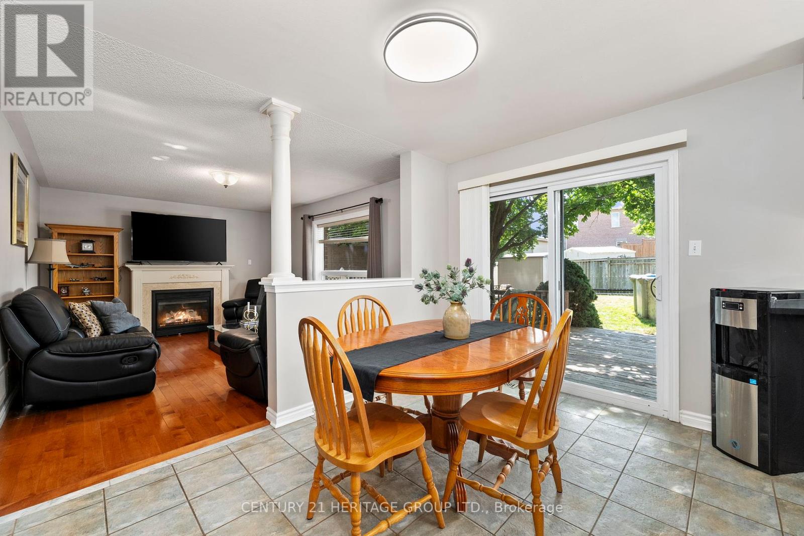 214 Melbourne Drive, Bradford West Gwillimbury, Ontario  L3Z 2Y8 - Photo 12 - N12423951