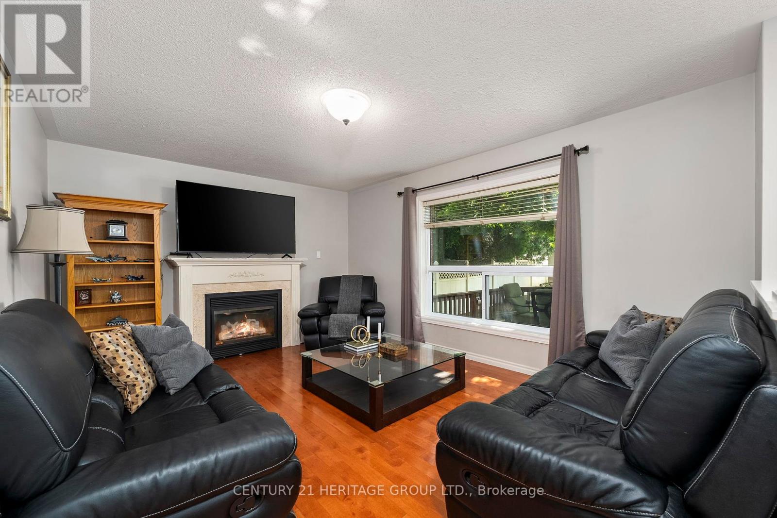 214 Melbourne Drive, Bradford West Gwillimbury, Ontario  L3Z 2Y8 - Photo 14 - N12423951