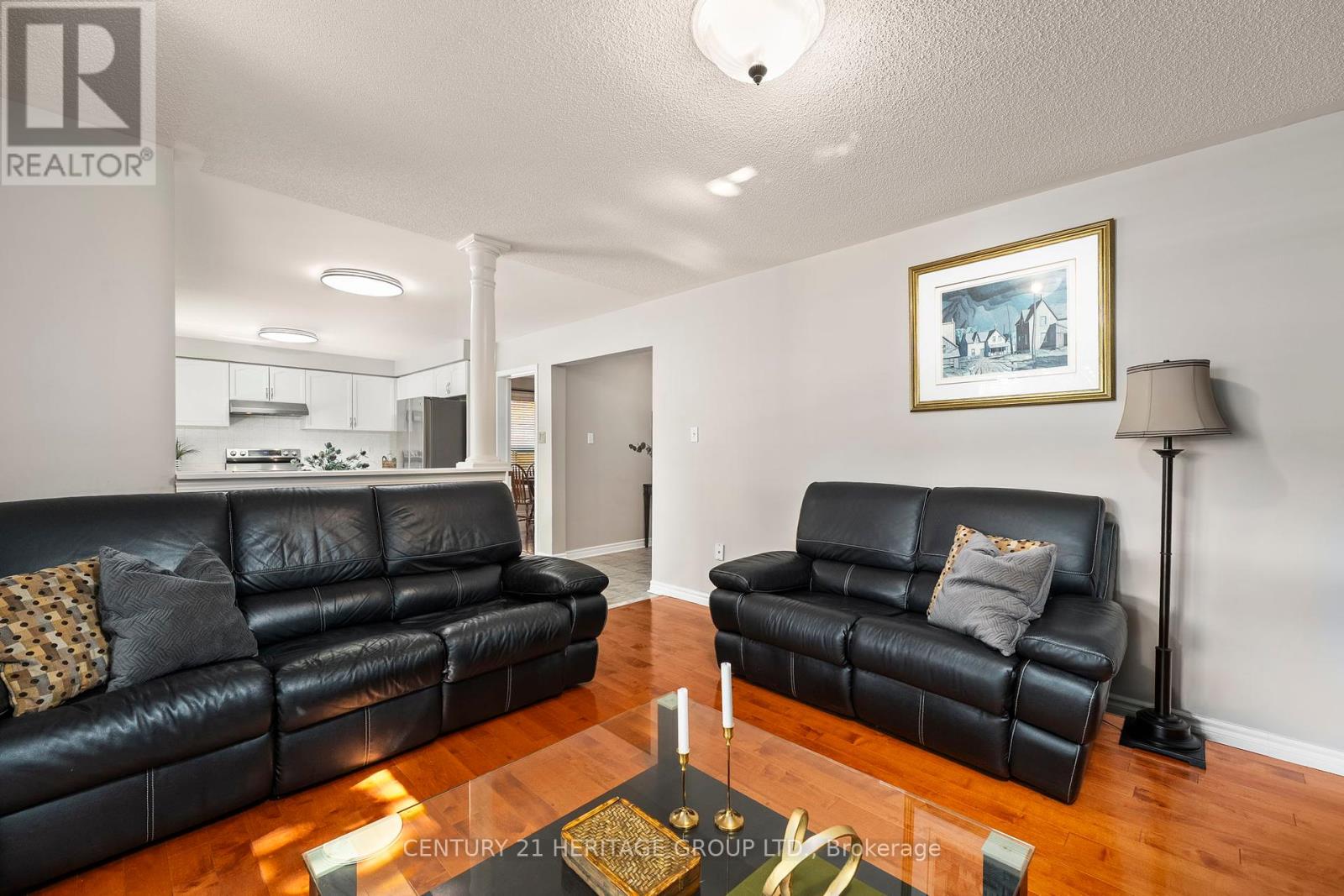 214 Melbourne Drive, Bradford West Gwillimbury, Ontario  L3Z 2Y8 - Photo 15 - N12423951
