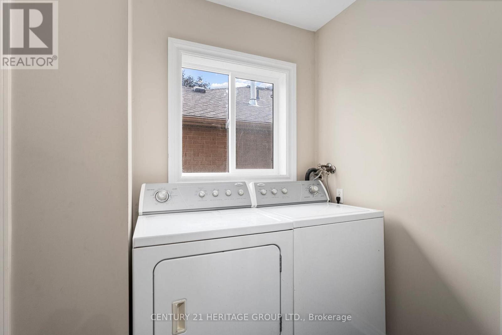 214 Melbourne Drive, Bradford West Gwillimbury, Ontario  L3Z 2Y8 - Photo 17 - N12423951
