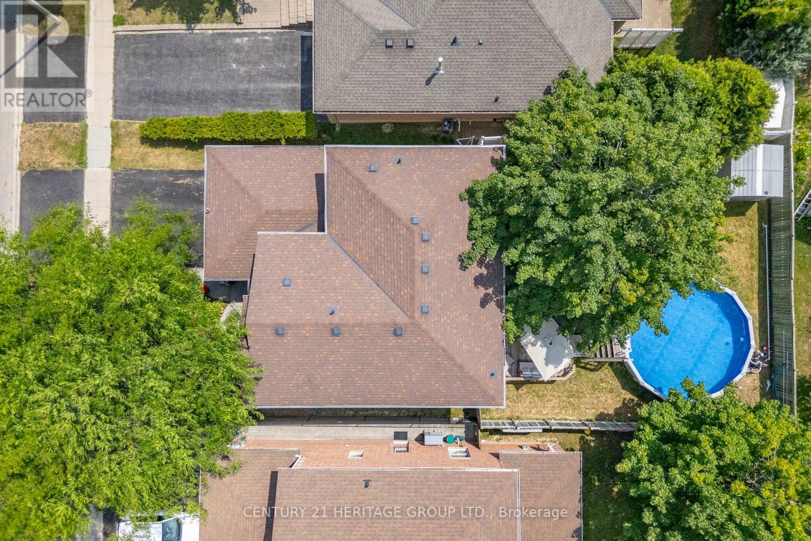 214 Melbourne Drive, Bradford West Gwillimbury, Ontario  L3Z 2Y8 - Photo 31 - N12423951