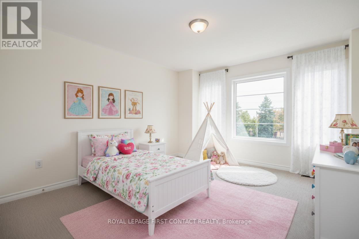 86 Kenneth Rogers Crescent, East Gwillimbury, Ontario  L9N 1S5 - Photo 17 - N12424043