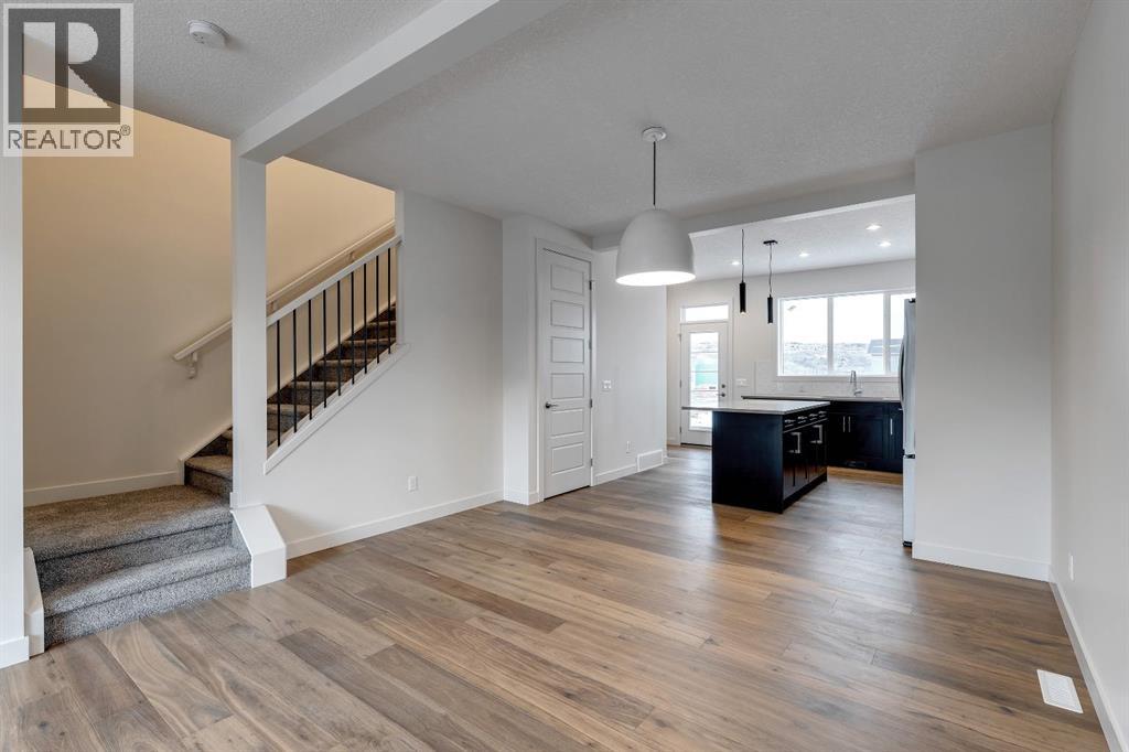 45 Sora Gate Se, Calgary, Alberta  T3S 0A7 - Photo 9 - A2256155