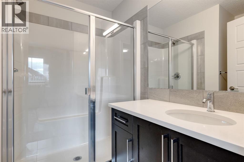 45 Sora Gate Se, Calgary, Alberta  T3S 0A7 - Photo 3 - A2256155