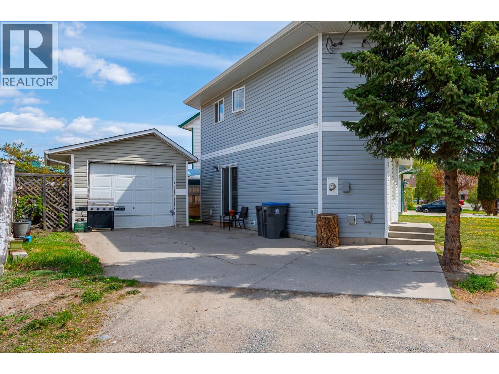 2101 BLACKWELL Avenue, merritt, British Columbia