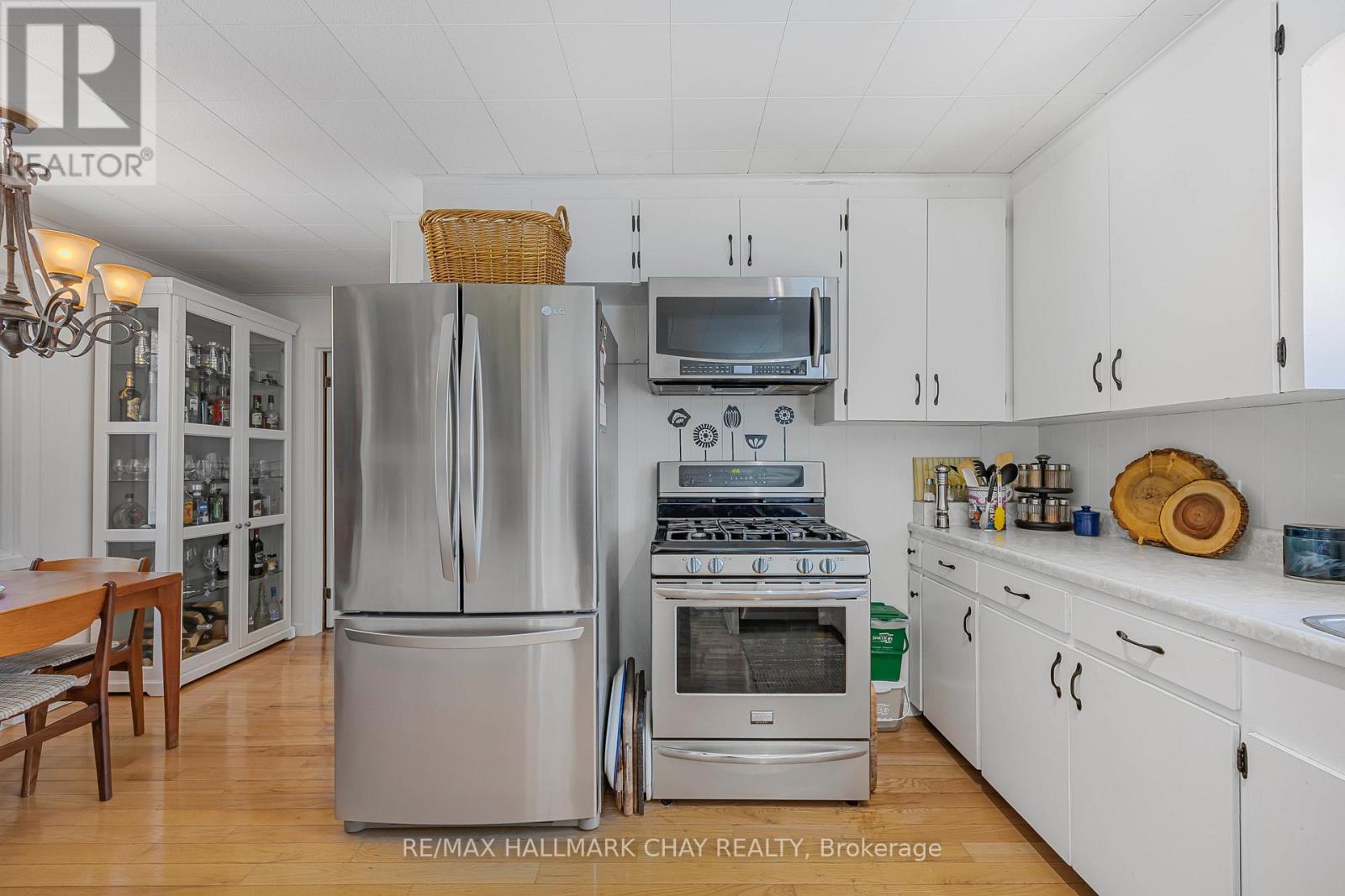 1125 Woodland Drive, Oro-Medonte, Ontario  L3V 6H1 - Photo 11 - S12423947