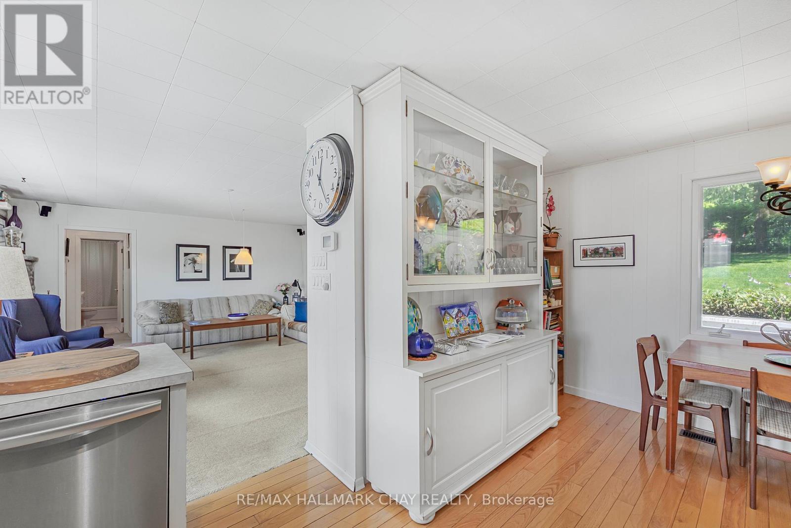 1125 Woodland Drive, Oro-Medonte, Ontario  L3V 6H1 - Photo 13 - S12423947