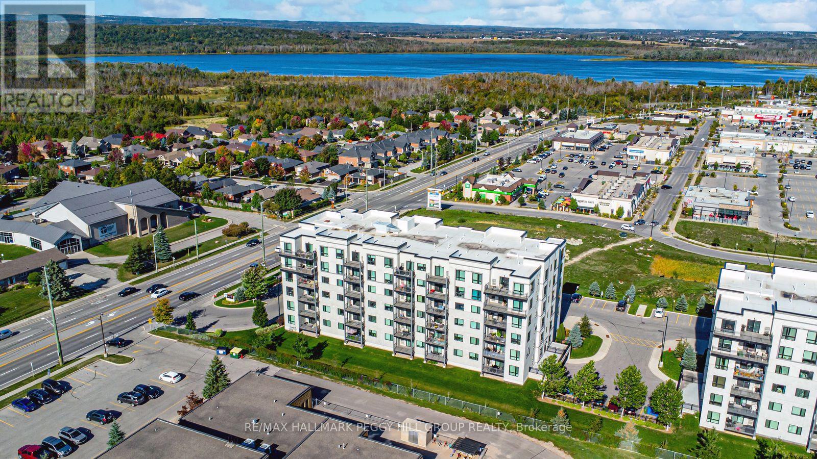 404 - 295 CUNDLES ROAD E, Barrie, Ontario