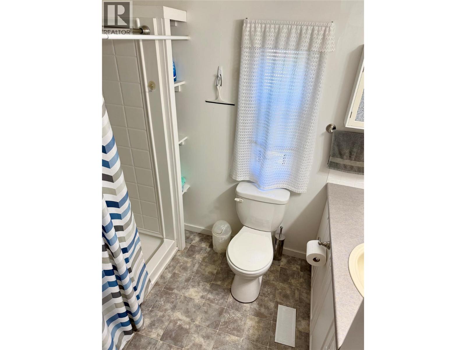 1558 Thompson Road, Christina Lake, British Columbia  V0H 1E0 - Photo 21 - 10360621