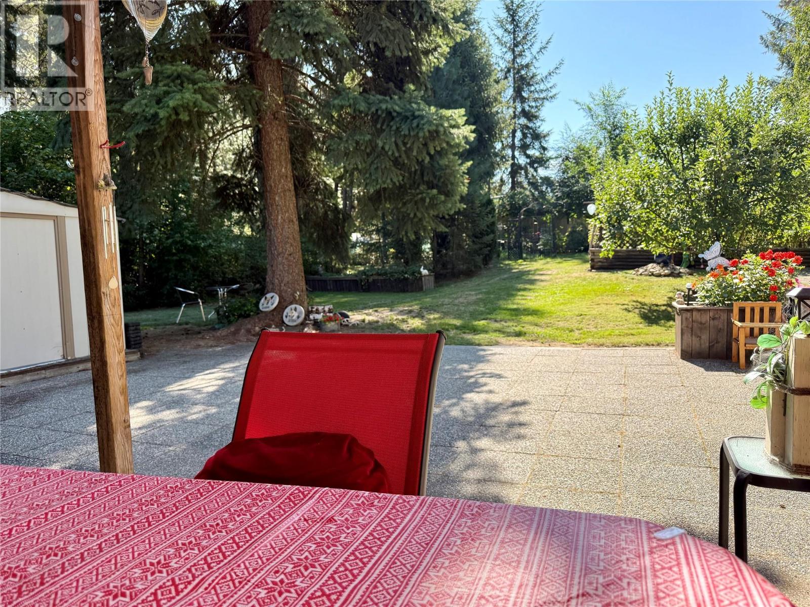 1558 Thompson Road, Christina Lake, British Columbia  V0H 1E0 - Photo 40 - 10360621