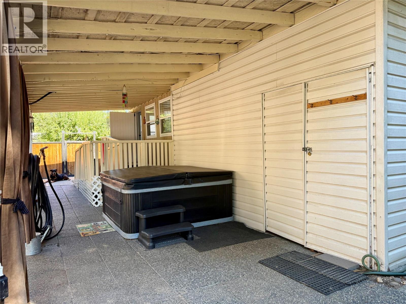 1558 Thompson Road, Christina Lake, British Columbia  V0H 1E0 - Photo 49 - 10360621