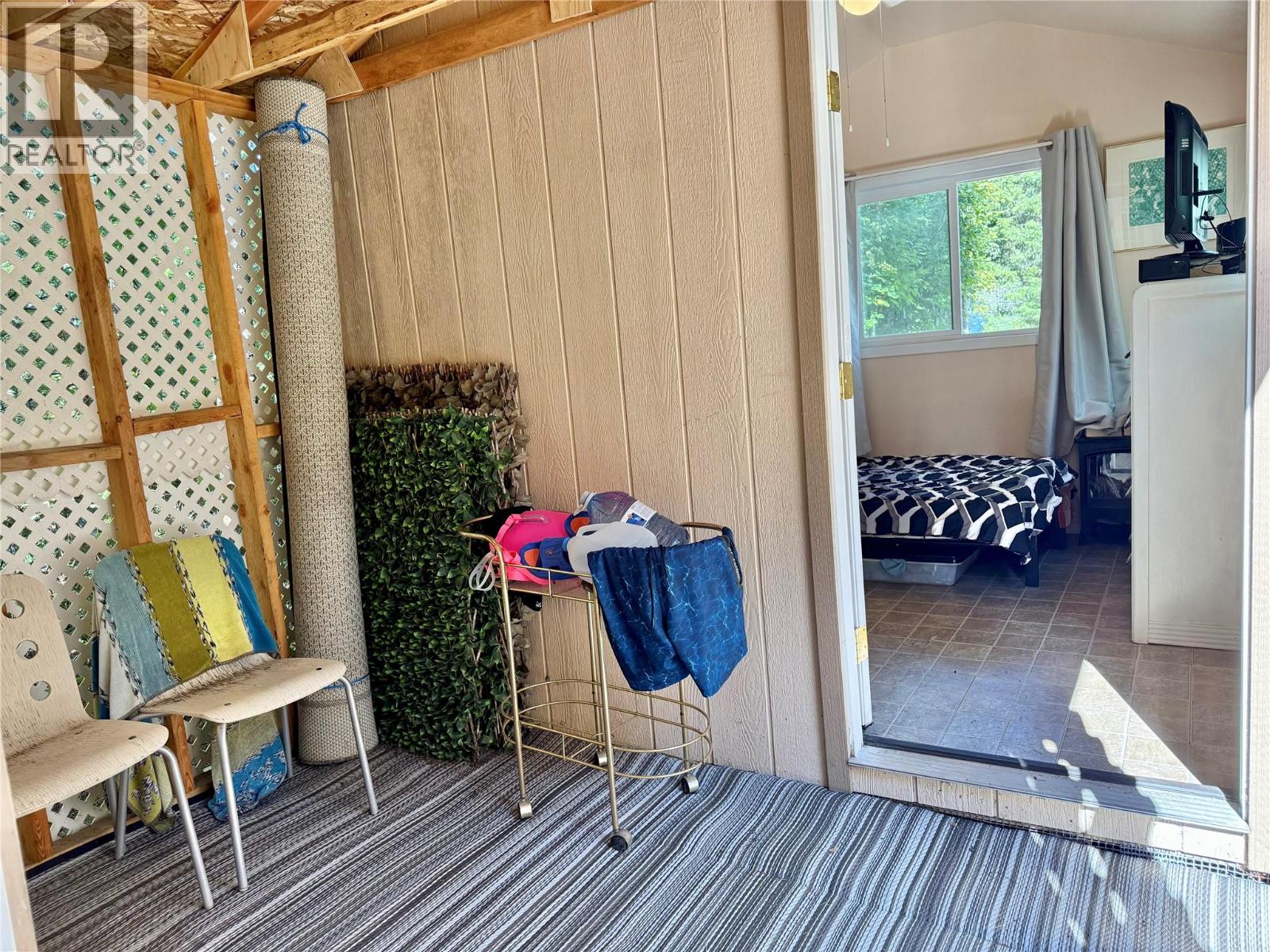 1558 Thompson Road, Christina Lake, British Columbia  V0H 1E0 - Photo 33 - 10360621