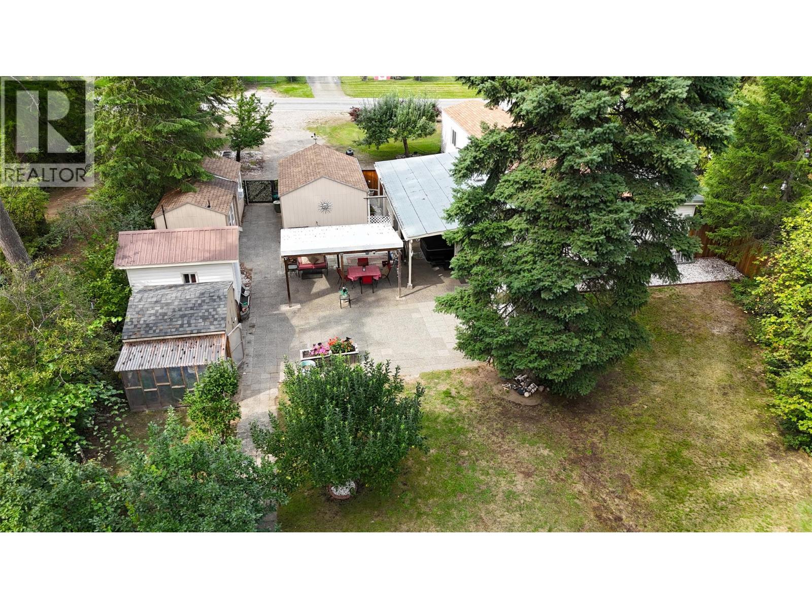 1558 Thompson Road, Christina Lake, British Columbia  V0H 1E0 - Photo 54 - 10360621