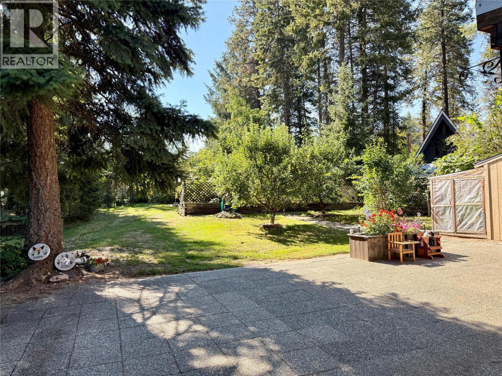 1558 Thompson Road, Christina Lake, British Columbia  V0H 1E0 - Photo 41 - 10360621