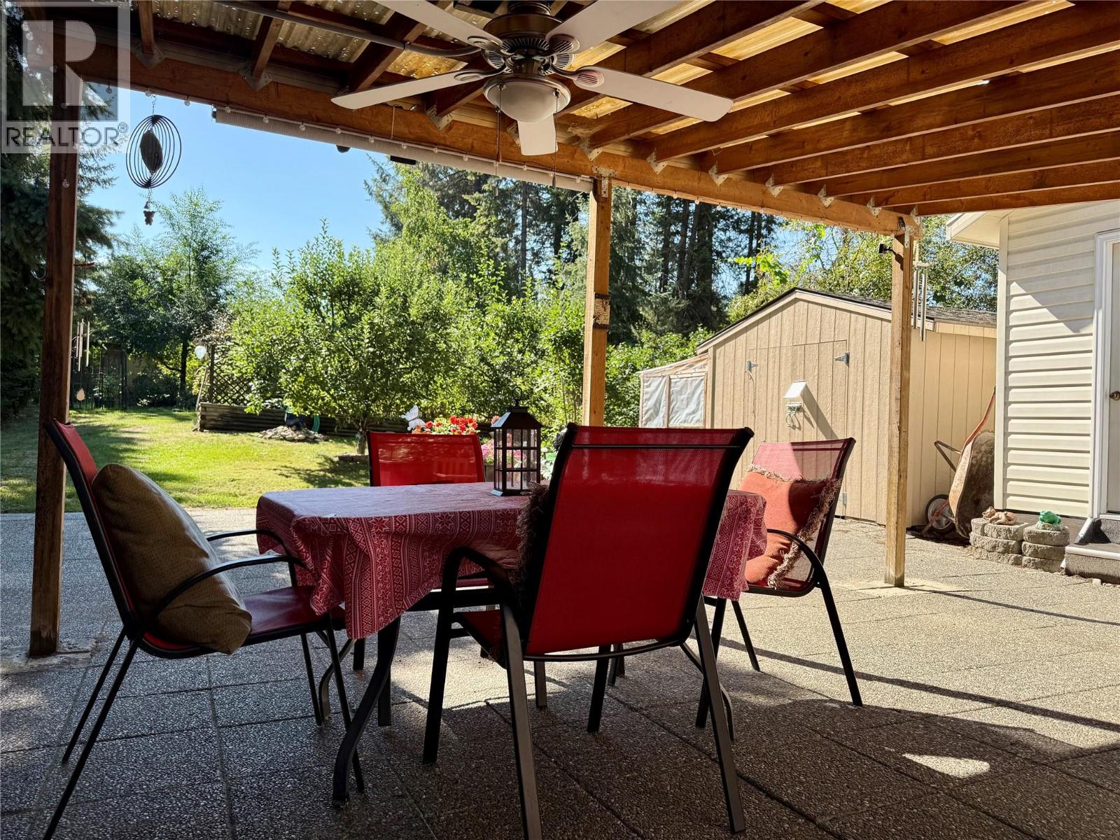 1558 Thompson Road, Christina Lake, British Columbia  V0H 1E0 - Photo 38 - 10360621