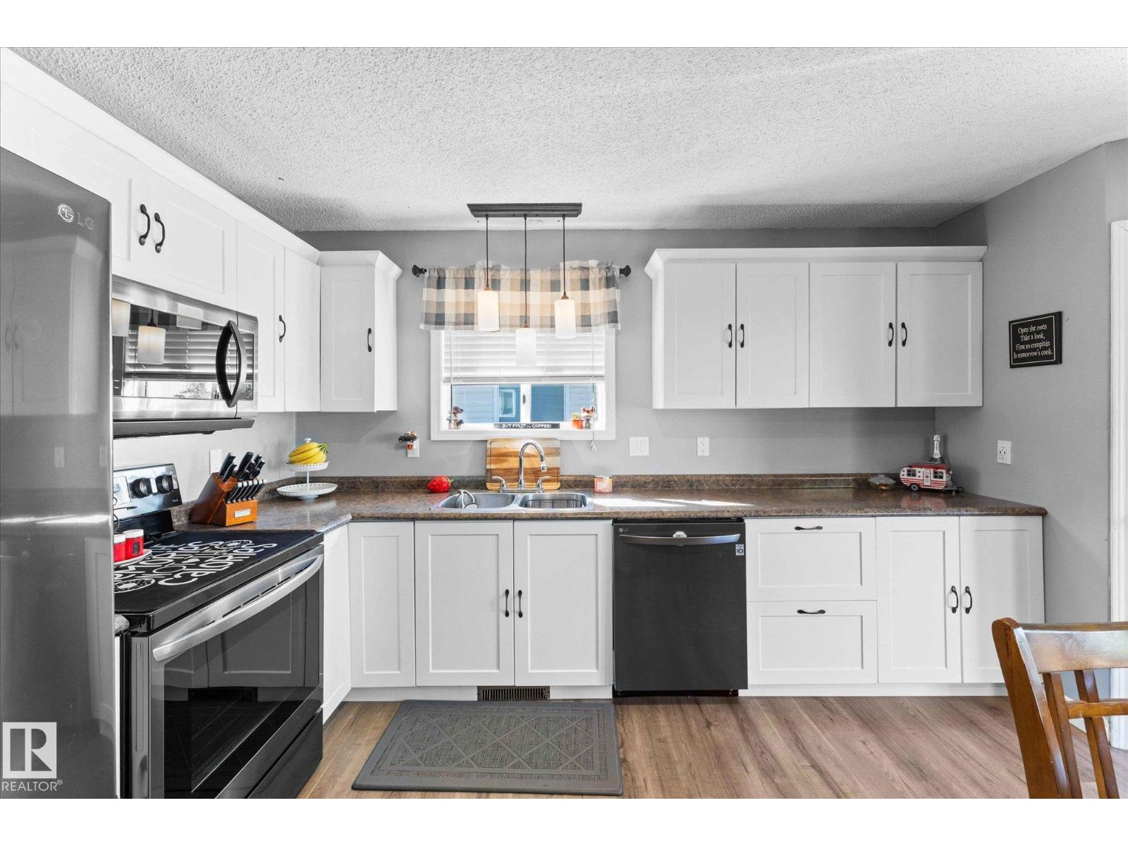 135 St. Andrews Dr, Stony Plain, Alberta  T7Z 1K7 - Photo 8 - E4459215