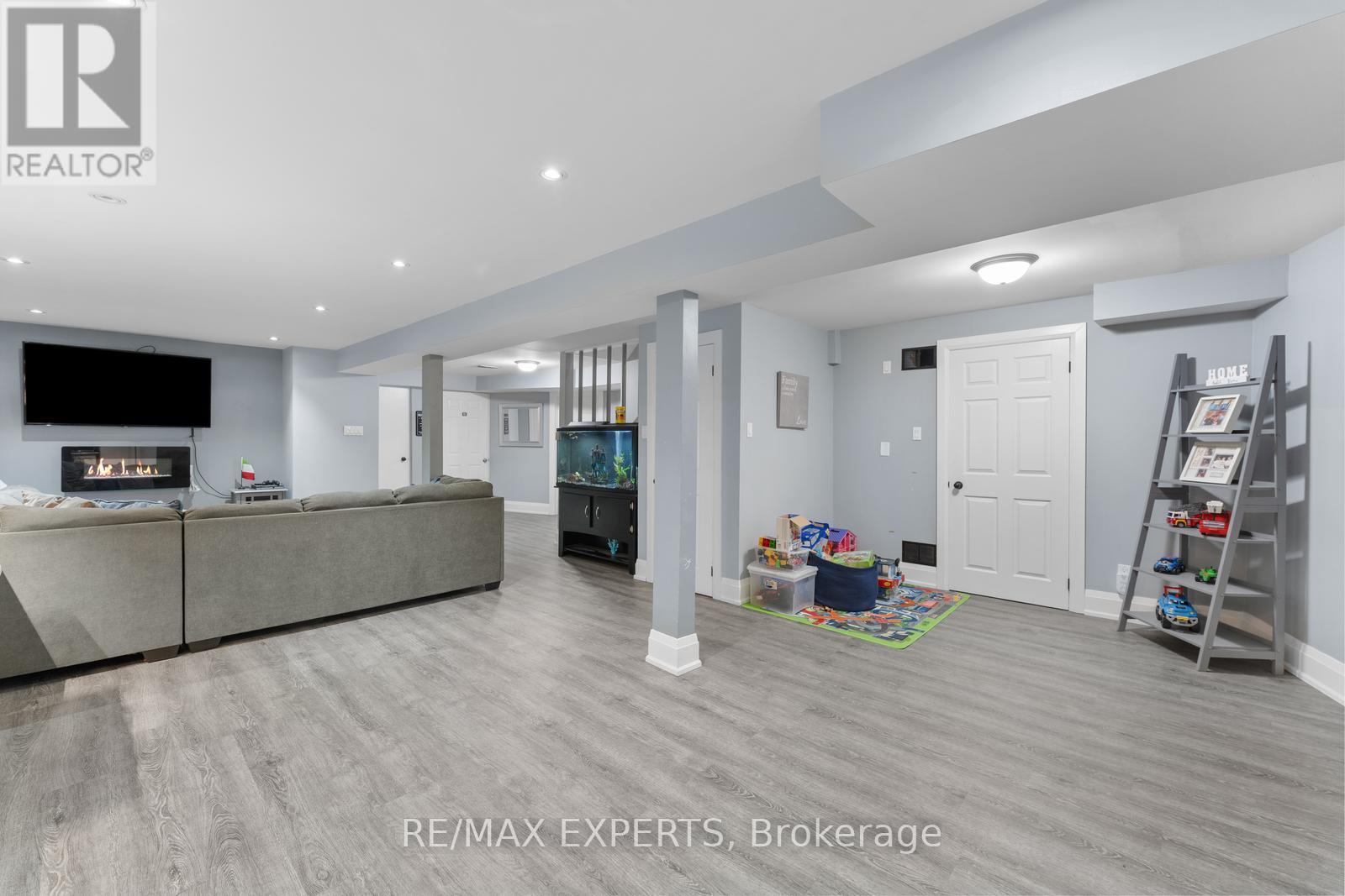 234 Allan Drive, Caledon, Ontario  L7E 1R9 - Photo 35 - W12423962