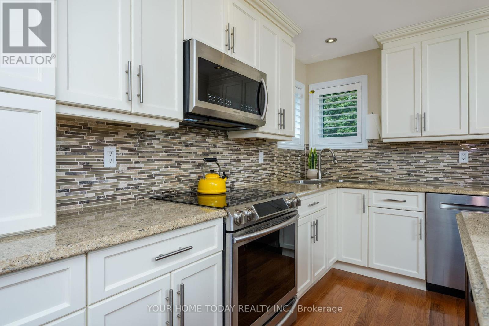 78 Harley Avenue, Halton Hills, Ontario  L7G 5R8 - Photo 14 - W12423967