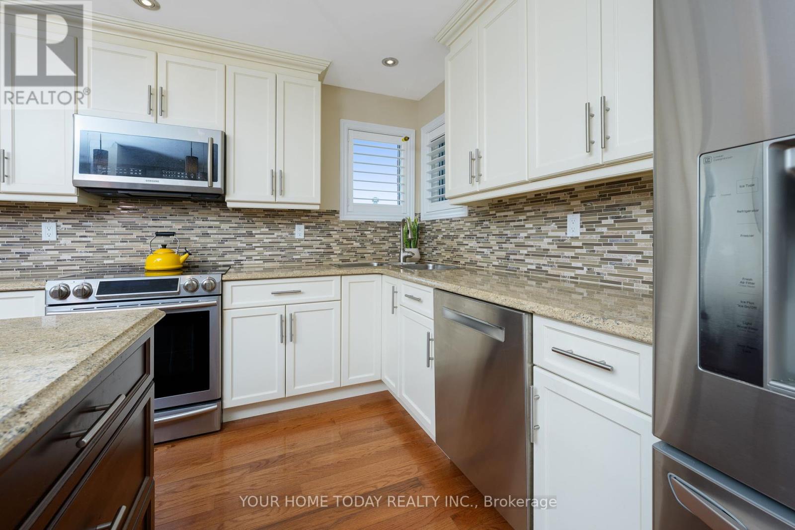78 Harley Avenue, Halton Hills, Ontario  L7G 5R8 - Photo 16 - W12423967