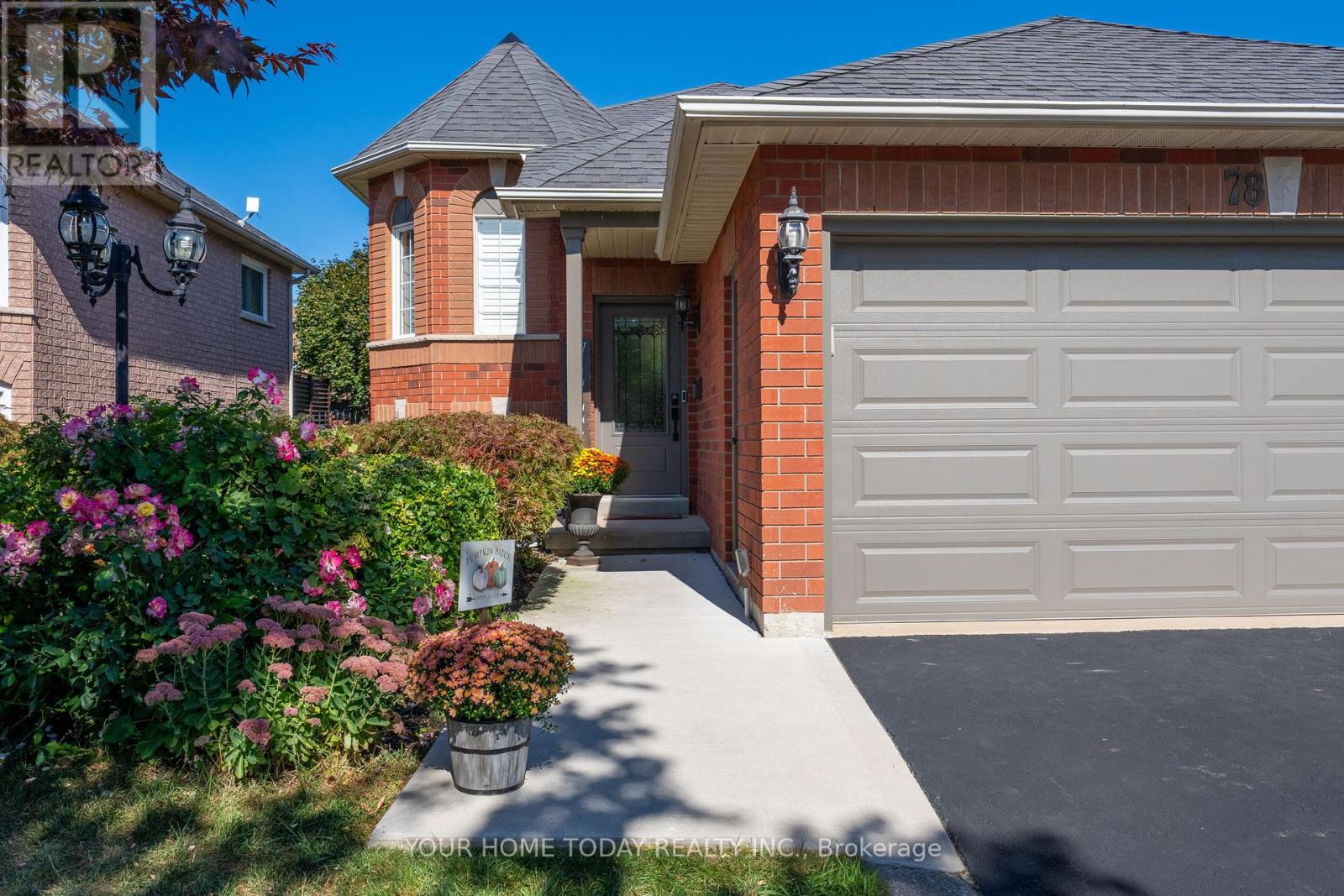 78 Harley Avenue, Halton Hills, Ontario  L7G 5R8 - Photo 4 - W12423967