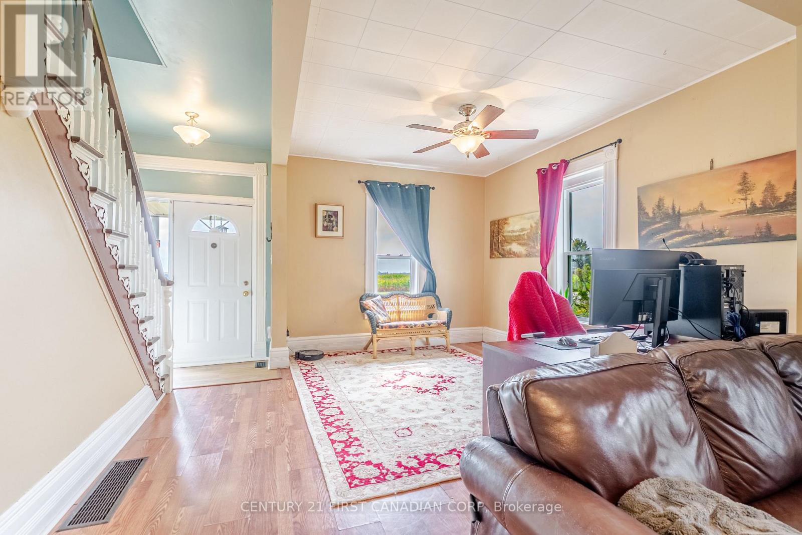 38214 Fingal Line, Southwold, Ontario  N5P 3S5 - Photo 11 - X12424048