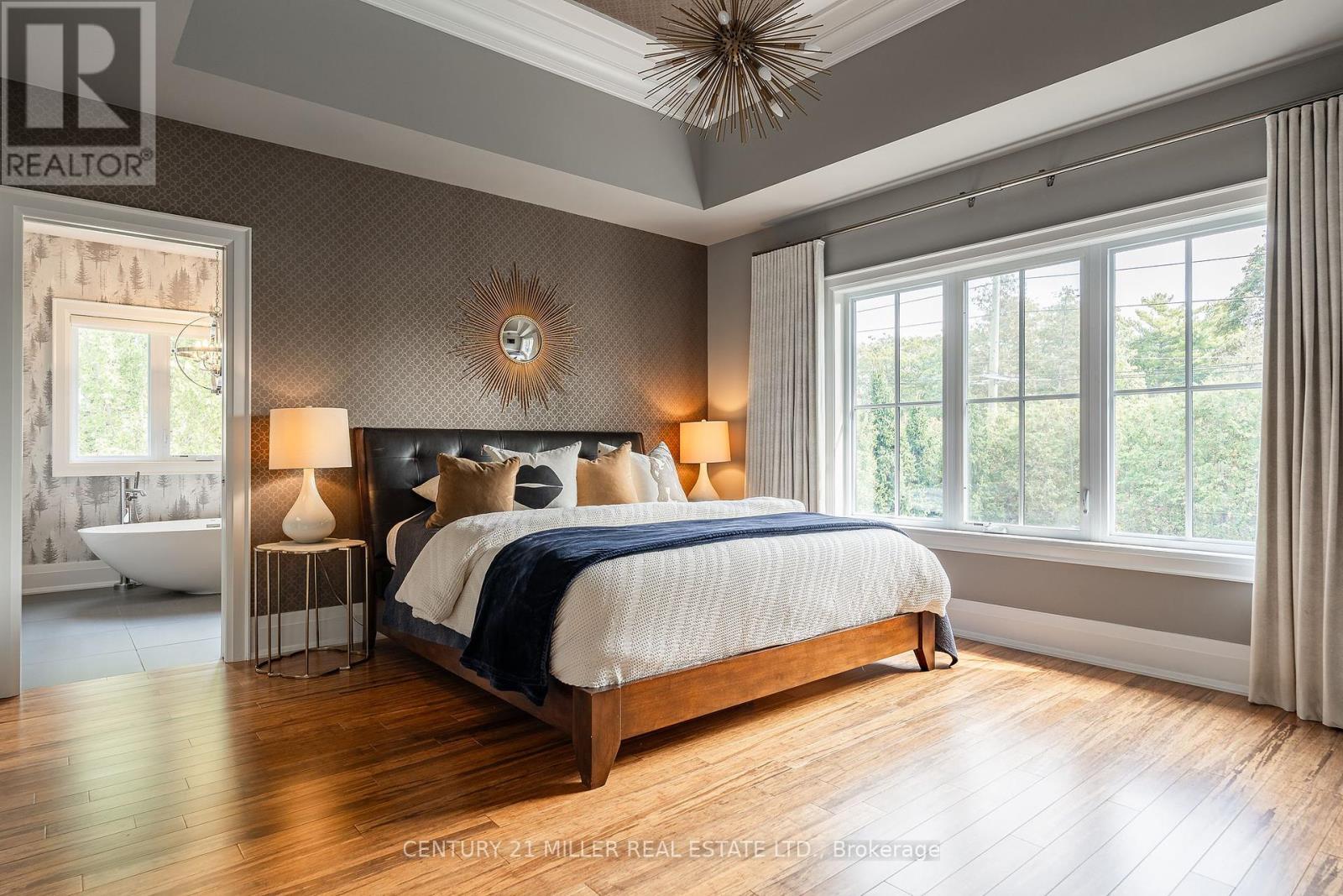1324 Cambridge Drive, Oakville, Ontario  L6J 1S3 - Photo 20 - W12424024