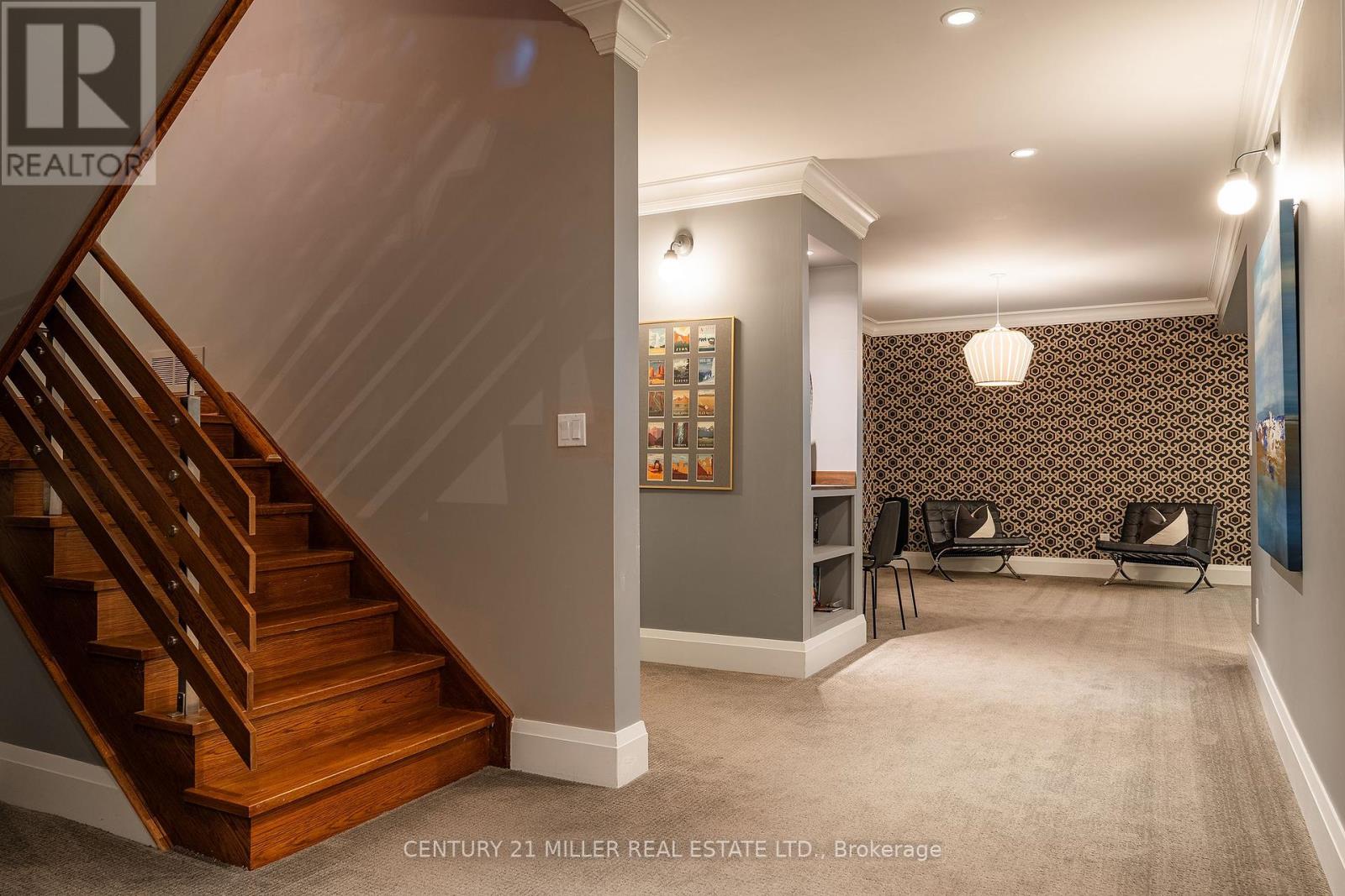 1324 Cambridge Drive, Oakville, Ontario  L6J 1S3 - Photo 28 - W12424024