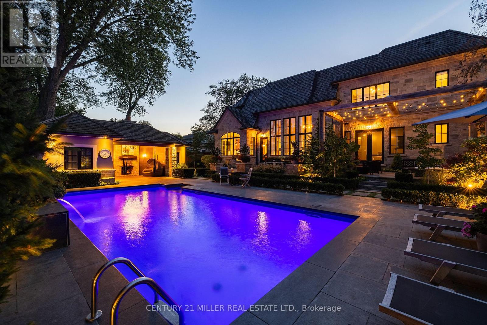 1324 Cambridge Drive, Oakville, Ontario  L6J 1S3 - Photo 44 - W12424024