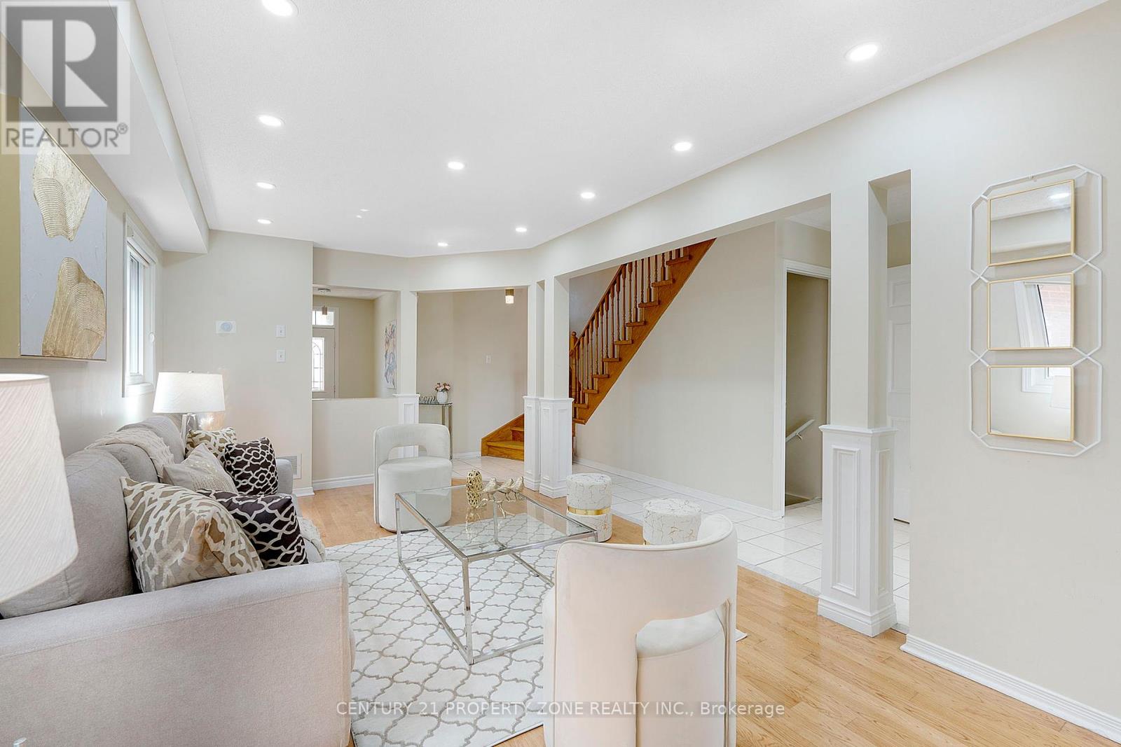 Upper - 5469 Palmerston Crescent, Mississauga, Ontario  L5M 5Z8 - Photo 10 - W12424027