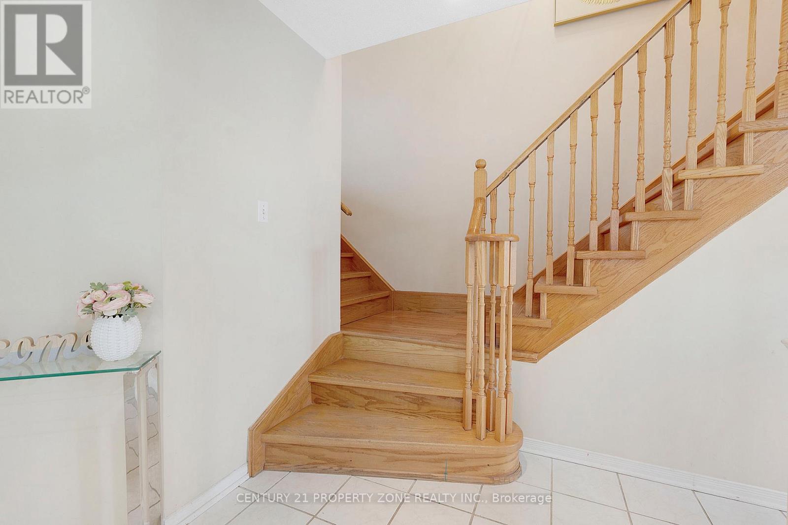 Upper - 5469 Palmerston Crescent, Mississauga, Ontario  L5M 5Z8 - Photo 15 - W12424027