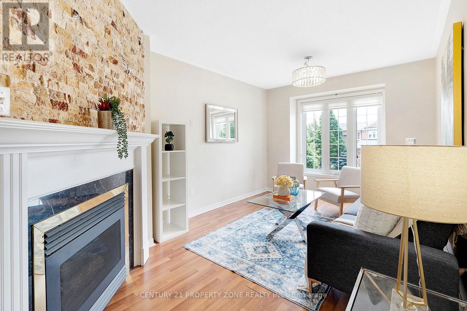 Upper - 5469 Palmerston Crescent, Mississauga, Ontario  L5M 5Z8 - Photo 17 - W12424027