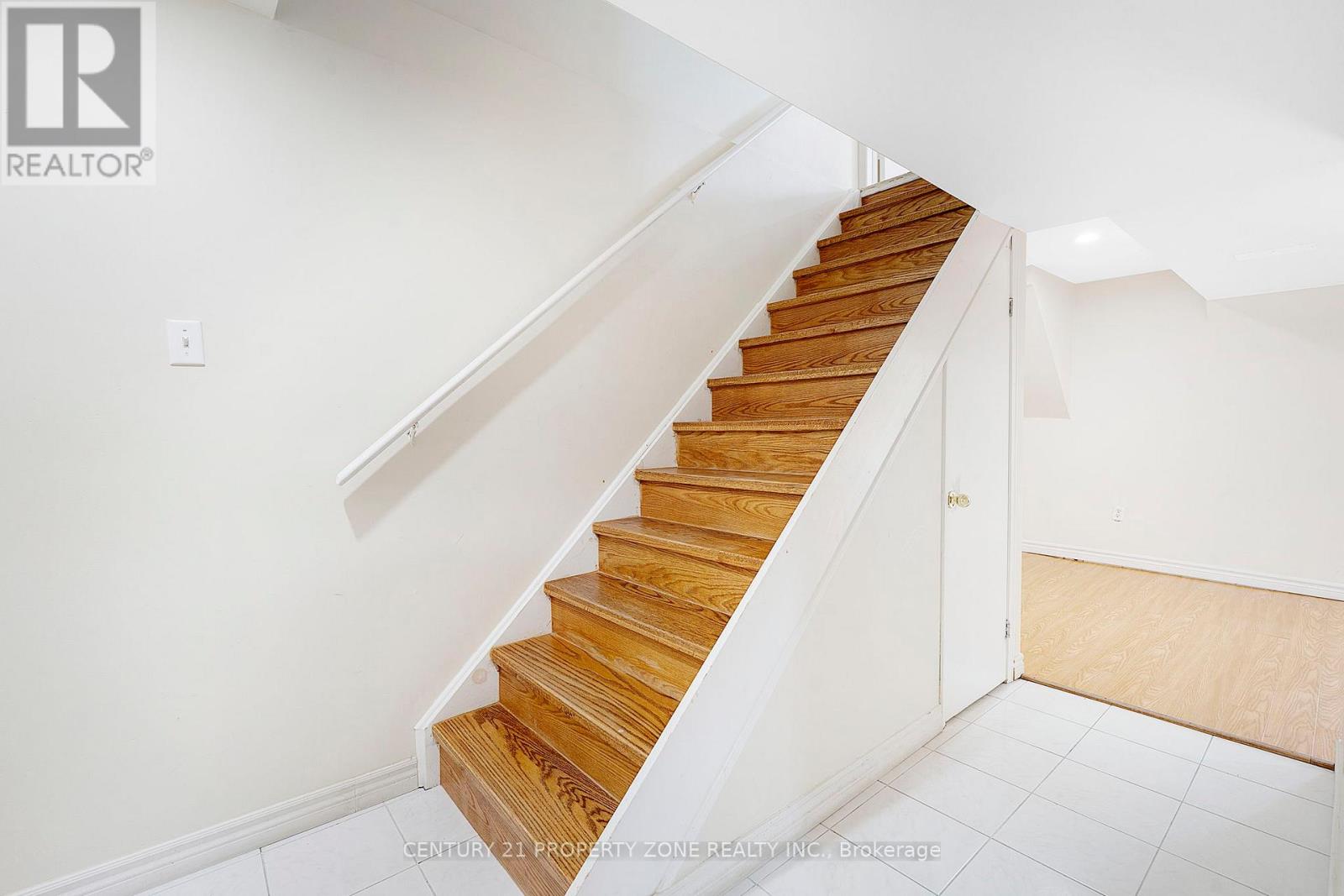Upper - 5469 Palmerston Crescent, Mississauga, Ontario  L5M 5Z8 - Photo 27 - W12424027