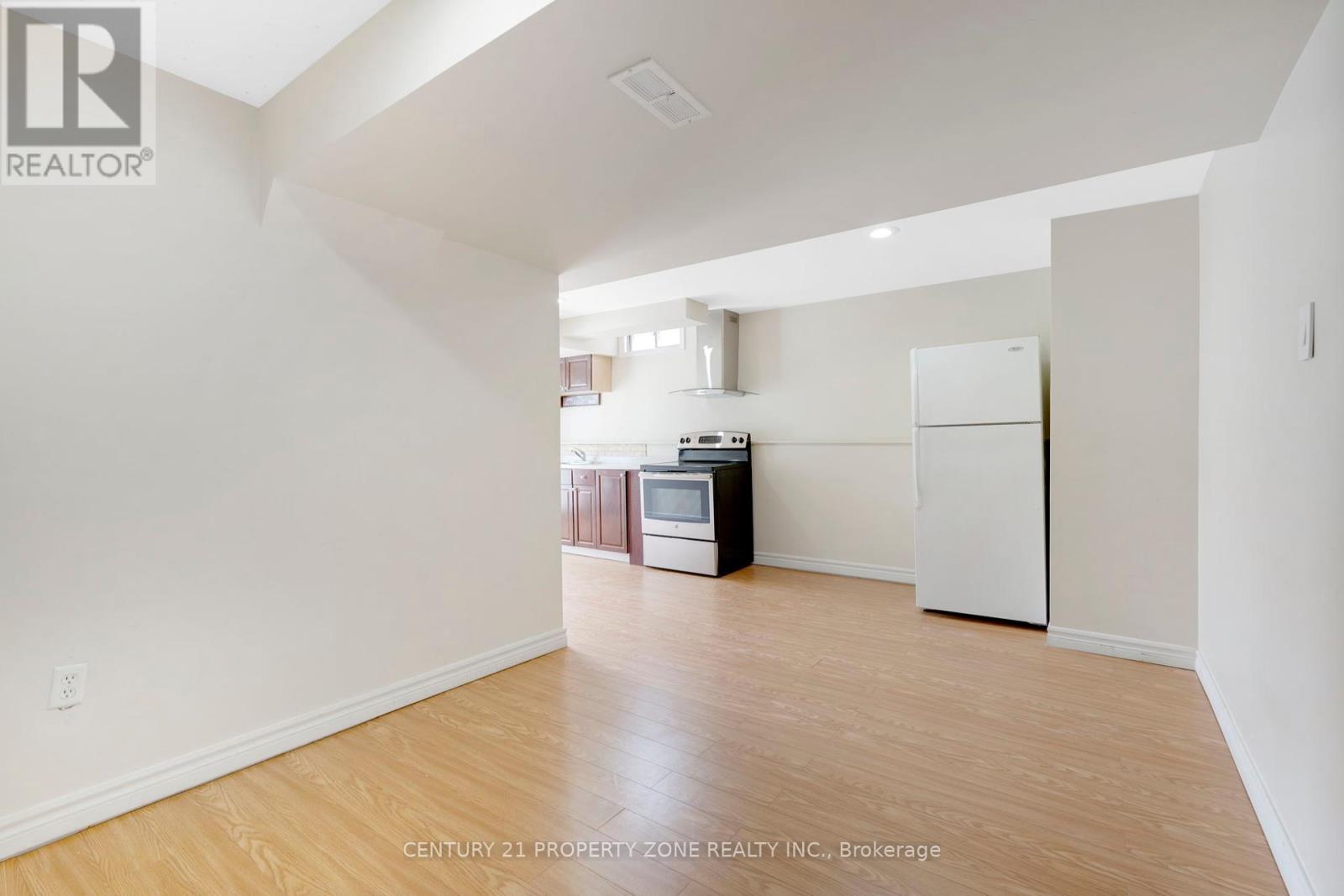 Upper - 5469 Palmerston Crescent, Mississauga, Ontario  L5M 5Z8 - Photo 28 - W12424027