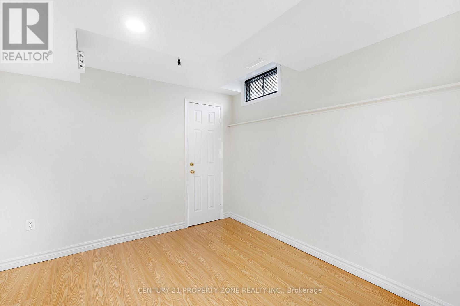 Upper - 5469 Palmerston Crescent, Mississauga, Ontario  L5M 5Z8 - Photo 31 - W12424027