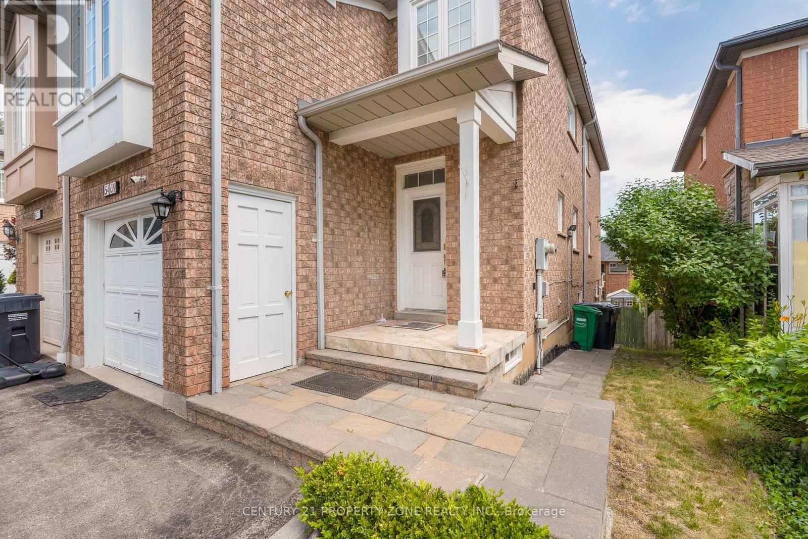 Upper - 5469 Palmerston Crescent, Mississauga, Ontario  L5M 5Z8 - Photo 5 - W12424027