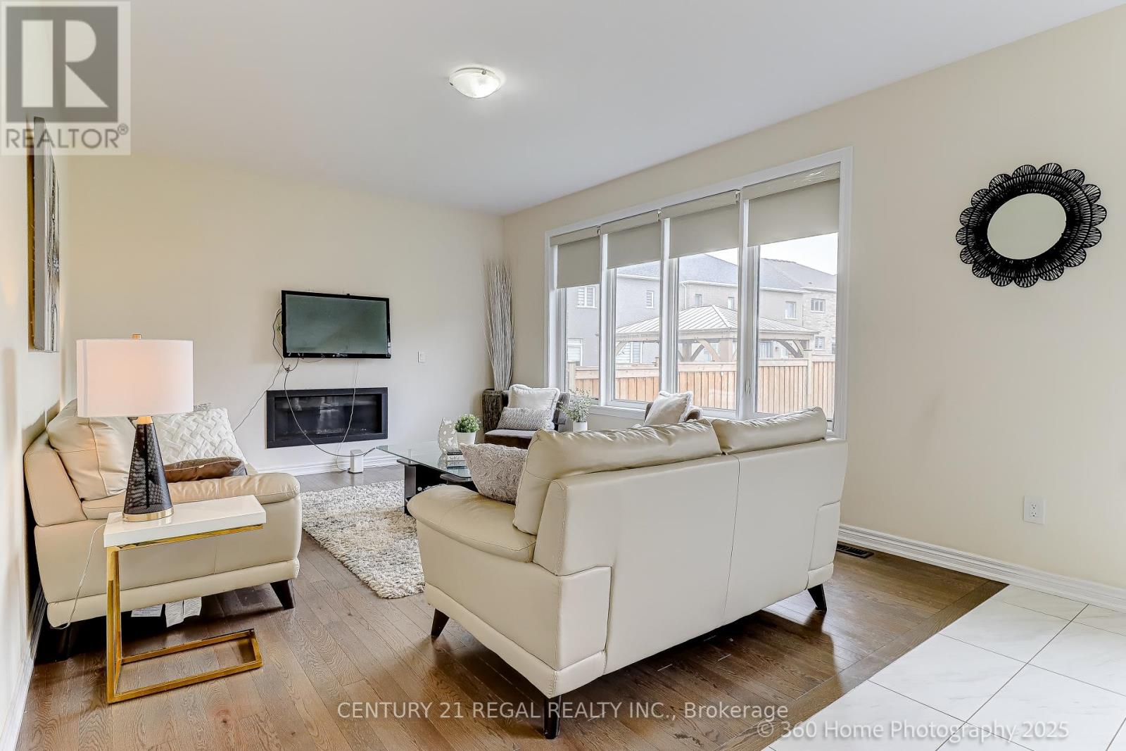 30 Albert Spencer Avenue, Caledon (Caledon East), Ontario  L7C 4G4 - Photo 16 - W12424034