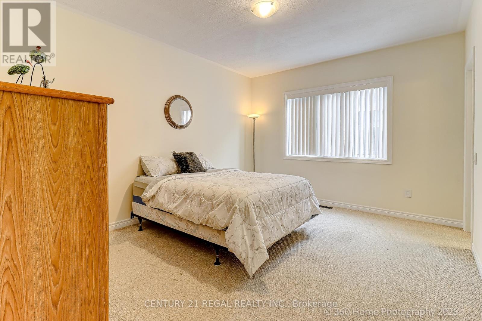 30 Albert Spencer Avenue, Caledon (Caledon East), Ontario  L7C 4G4 - Photo 24 - W12424034