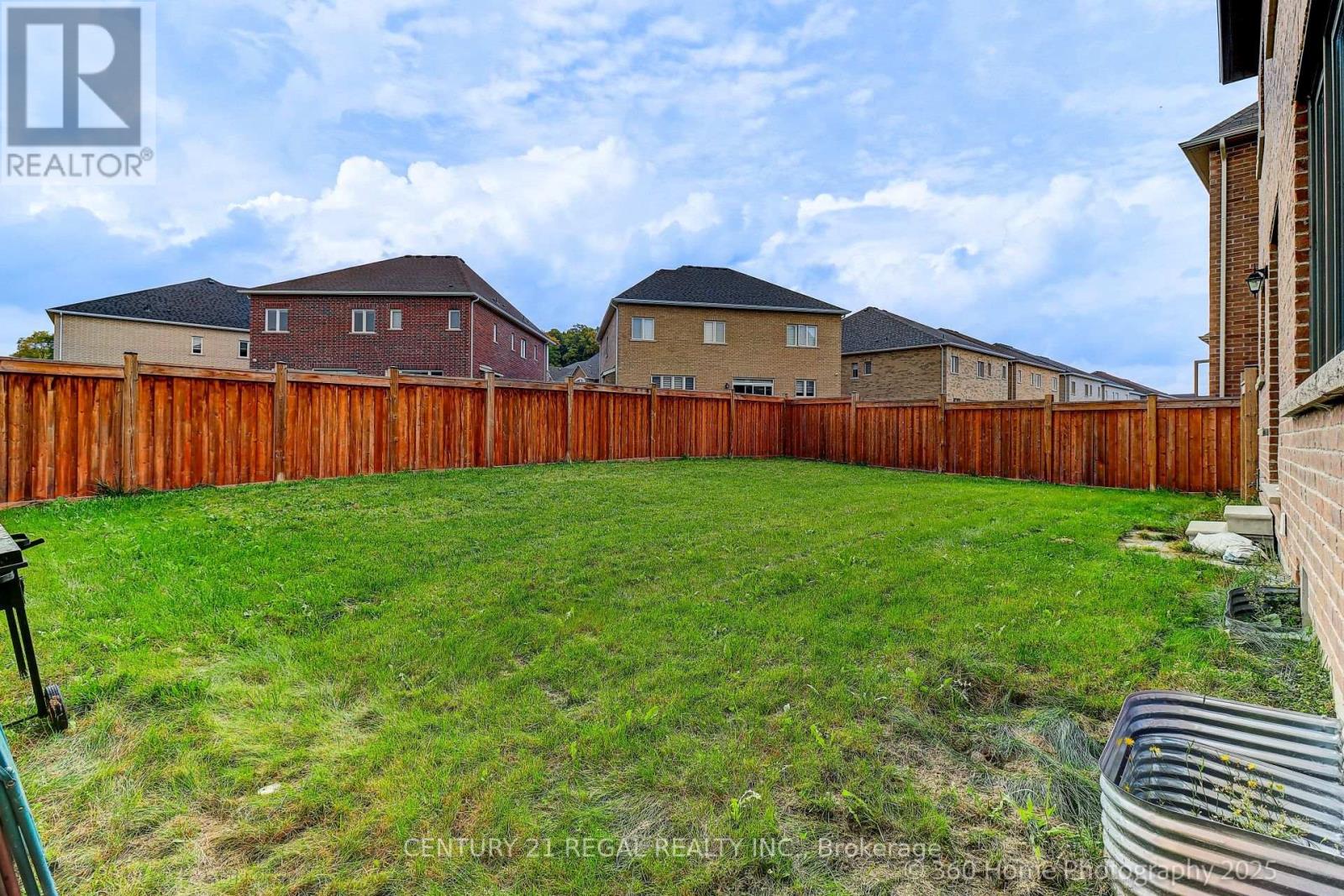 30 Albert Spencer Avenue, Caledon (Caledon East), Ontario  L7C 4G4 - Photo 34 - W12424034