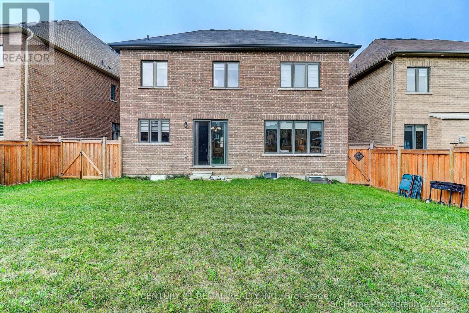 30 Albert Spencer Avenue, Caledon (Caledon East), Ontario  L7C 4G4 - Photo 37 - W12424034
